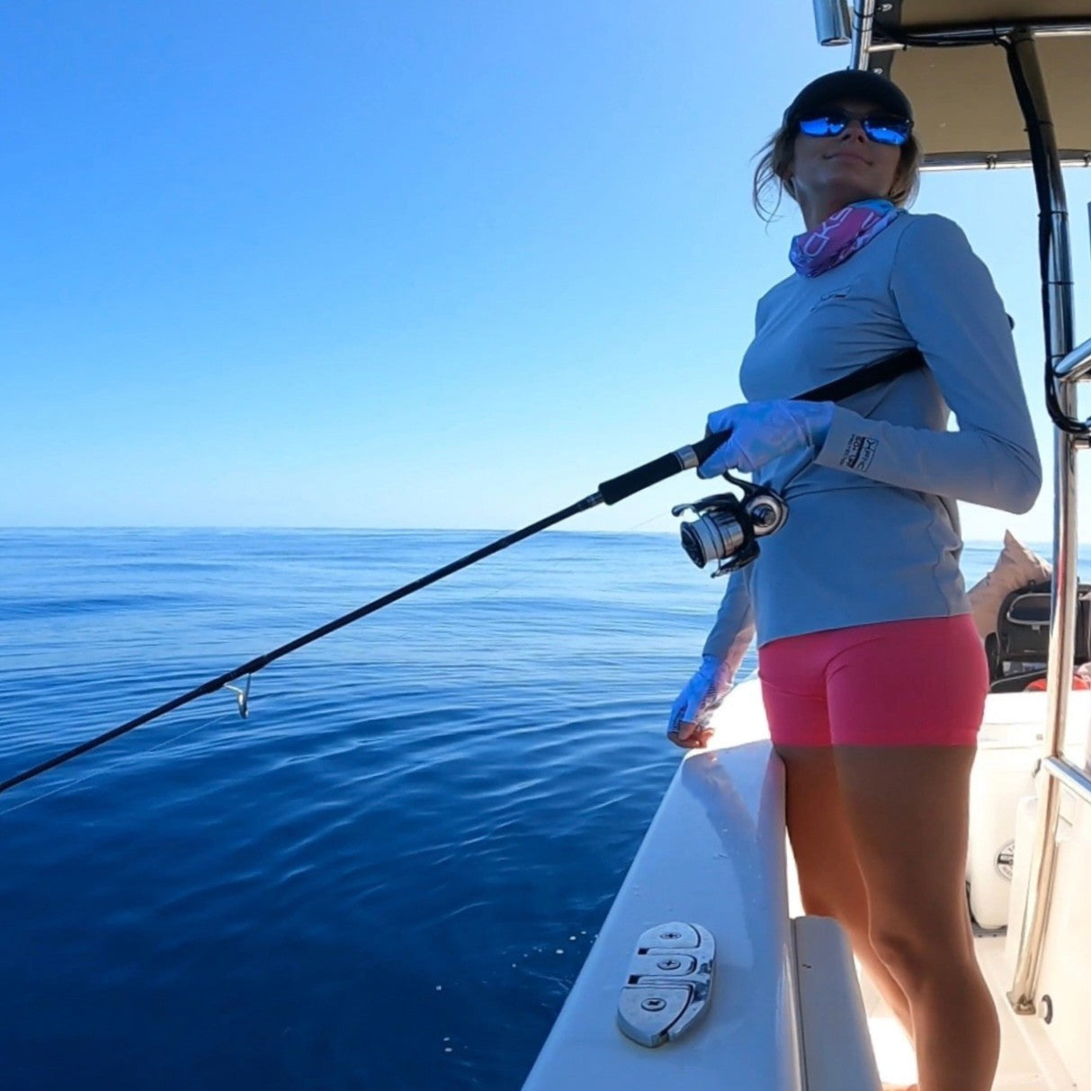 UPF 50+ WOMENS BAYSIDE FISHING SHIRT - MACKEREL GREY