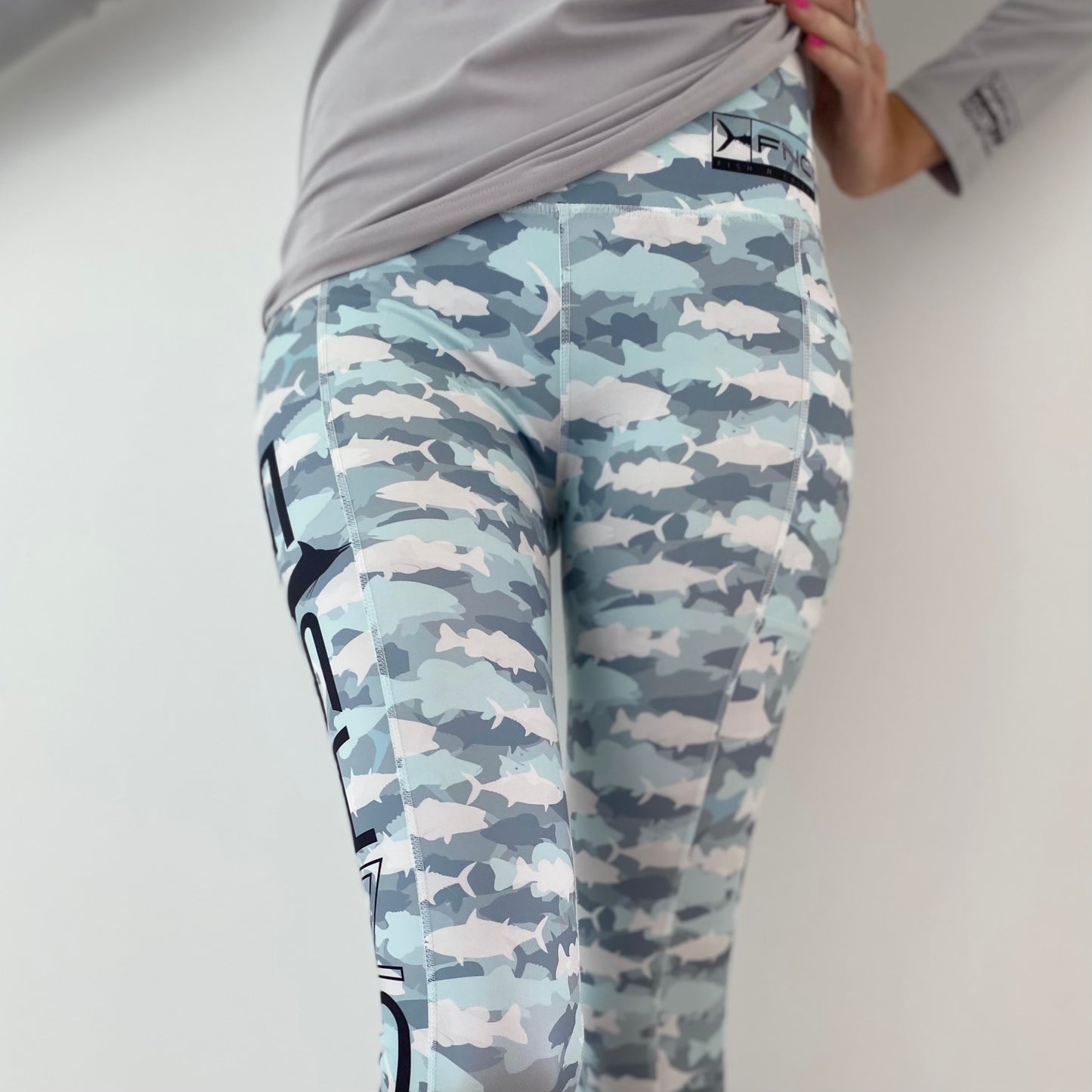 FISHY BUSINESS 7/8 LEGGINGS - WOMENS