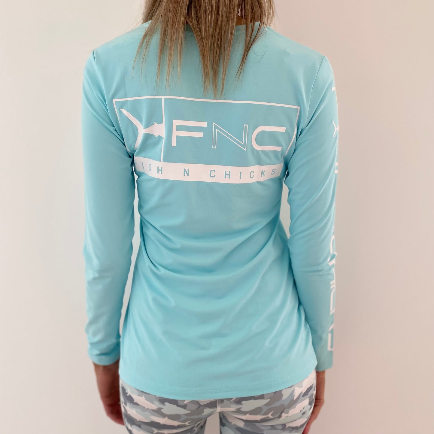 UPF 50+ WOMENS BAYSIDE FISHING SHIRT - TUSKY BLUE