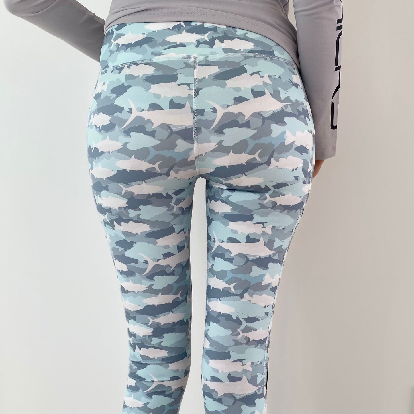 FISHY BUSINESS 7/8 LEGGINGS - WOMENS